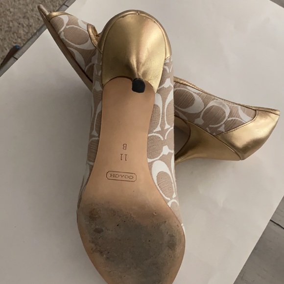 Open toe 3 in size 11  Coach heel. - Picture 4 of 4